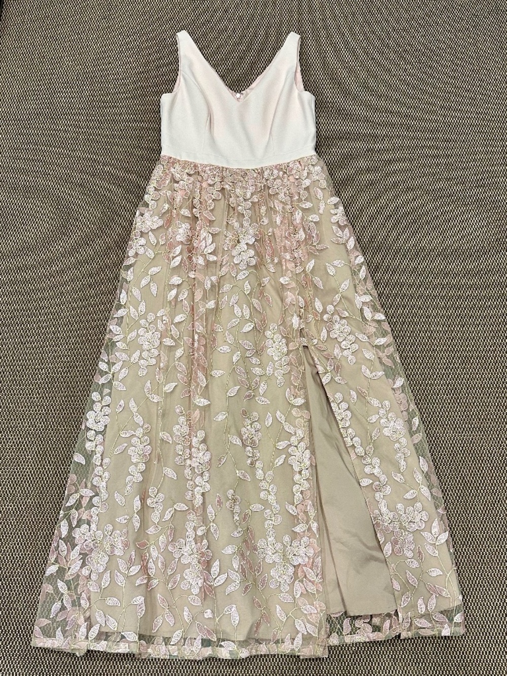 ADRIANNA PAPELL FORMAL PROM WEDDING BRIDES MADE GOWN BLUSH PINK SIZE 8